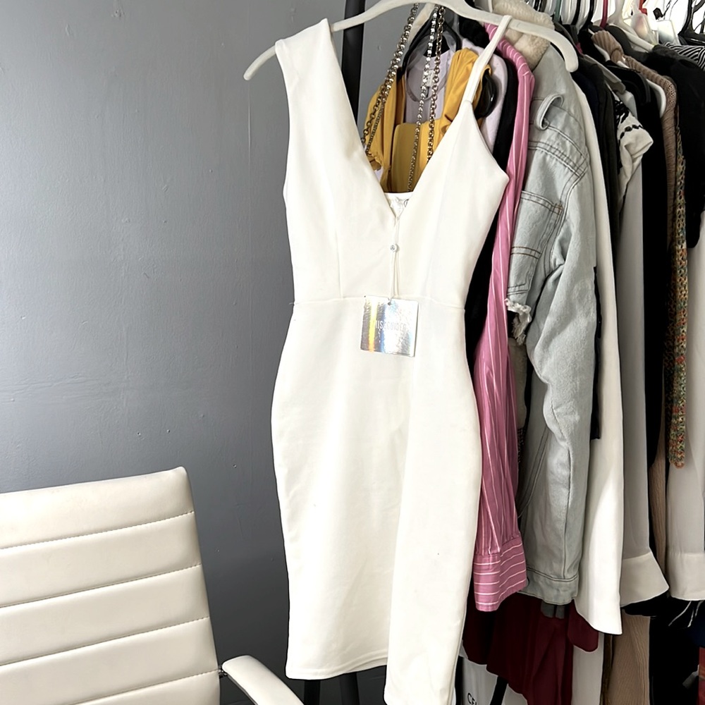 Misguided- One Shoulder Plunge Neck Mini Dress. Cream, US size 2